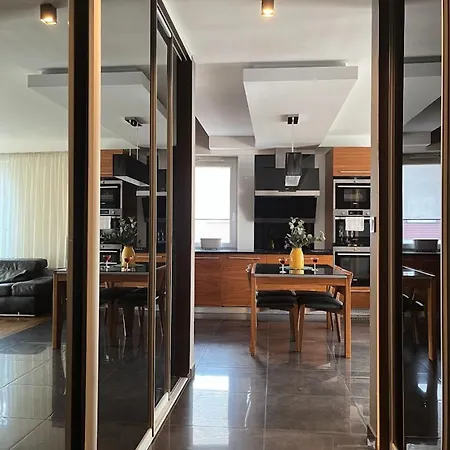 Apartamento With Air Conditioning And Garage Parking, Zakrzowek Cracovia