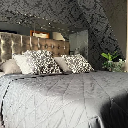 With Air Conditioning And Garage Parking, Zakrzowek Apartamento